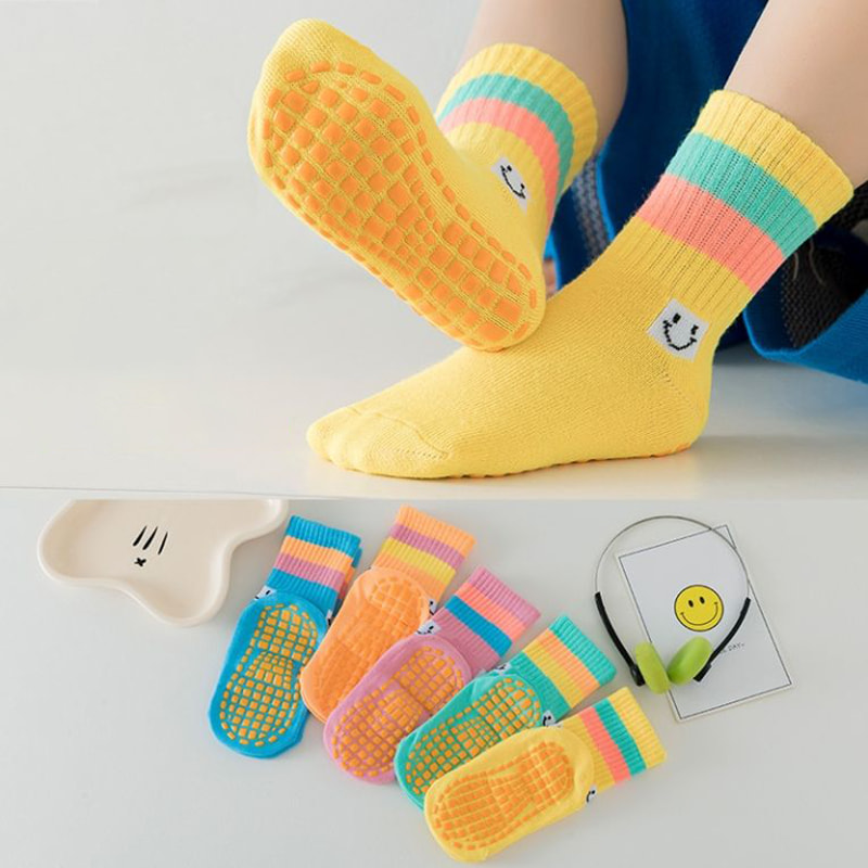 Non Slip Sock Manufacturers Wholesale Mid Tube Trampoline Socks, High Top Early Education Children's Playground Socks