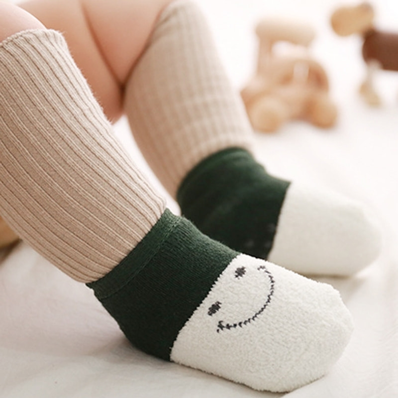 Children's Socks Autumn and Winter Cartoon Smiley Face with Plush Baby Loop Socks